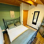 Ons Schatje Op 5-sterren De Schatberg 캠프장 세벤눔