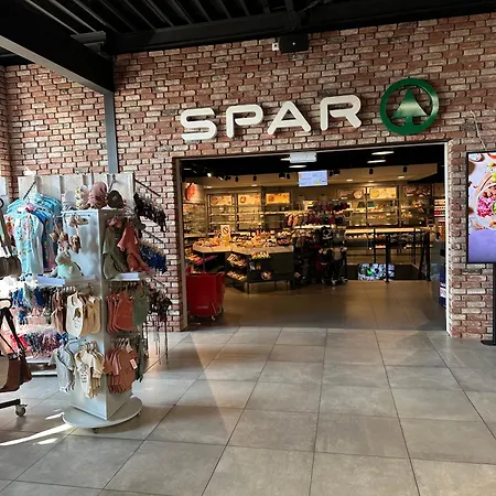 Kemp Ons Schatje Op 5-sterren De Schatberg *